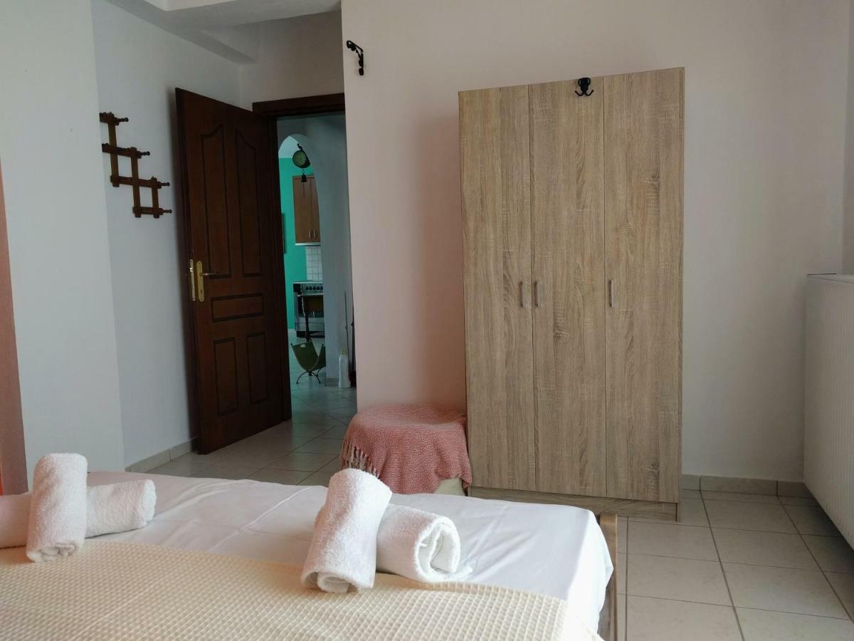 Dimitris Luxury Apartment 케라모티 외부 사진